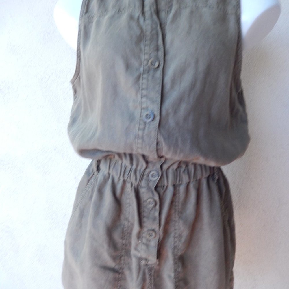 Cloth & Stone  Size M shorts jumper